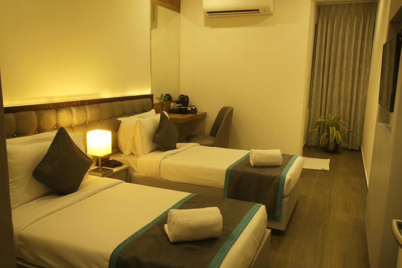 Park Iris Hotels, Mg Road Виджаявада Экстерьер фото
