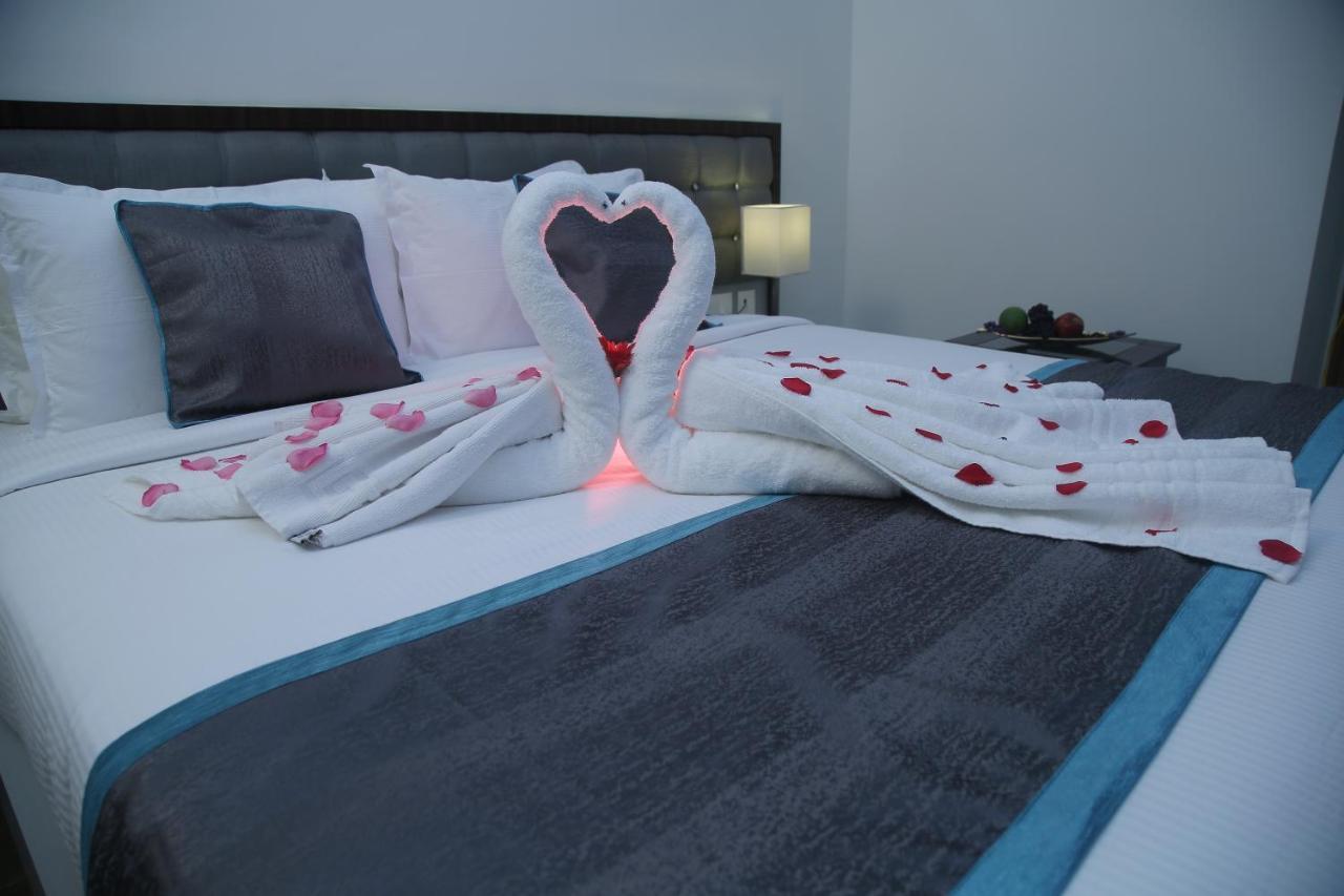 Park Iris Hotels, Mg Road Виджаявада Экстерьер фото