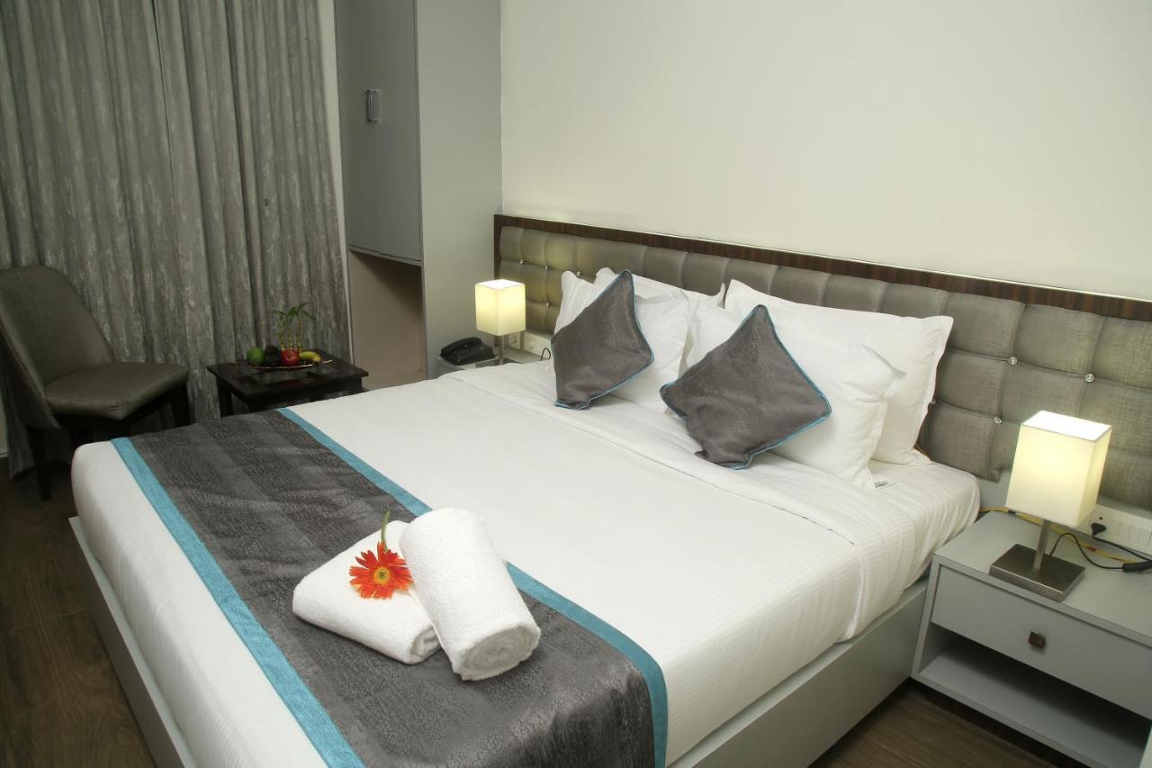 Park Iris Hotels, Mg Road Виджаявада Экстерьер фото